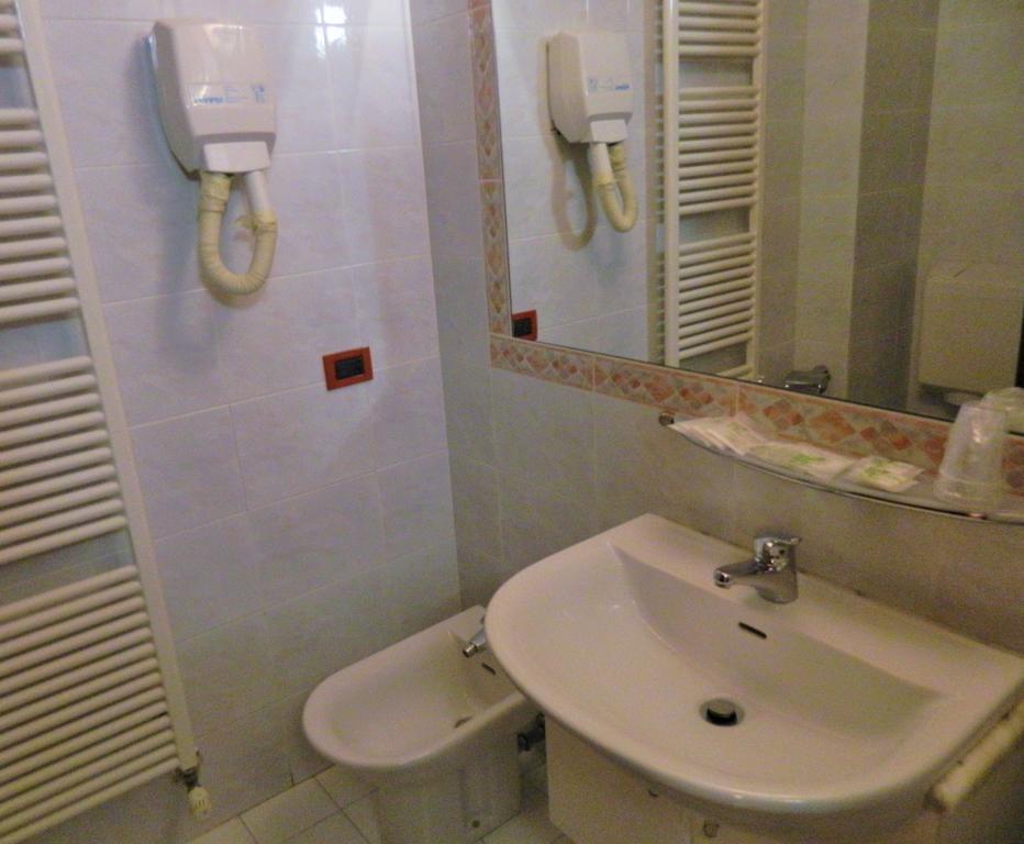 Hotel La Piazzetta Vidiciatico Camera foto